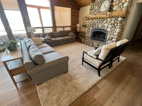 Image depicting the Service Hardwood Flooring